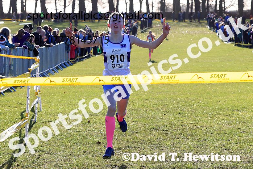 Girls under-13s 2025 Northern Cross Country Champs, Tatton Park, Knutsford, Cheshire. Photo: David T. Hewitson/Sports for All Pics